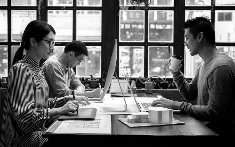 JASA PEMBUATAN WEBSITE & APLIKASI